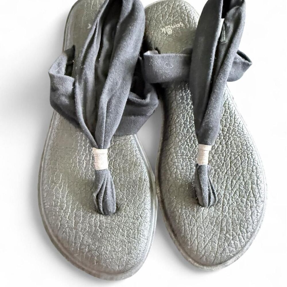 Sanuk Women's Grey and Green Sandals